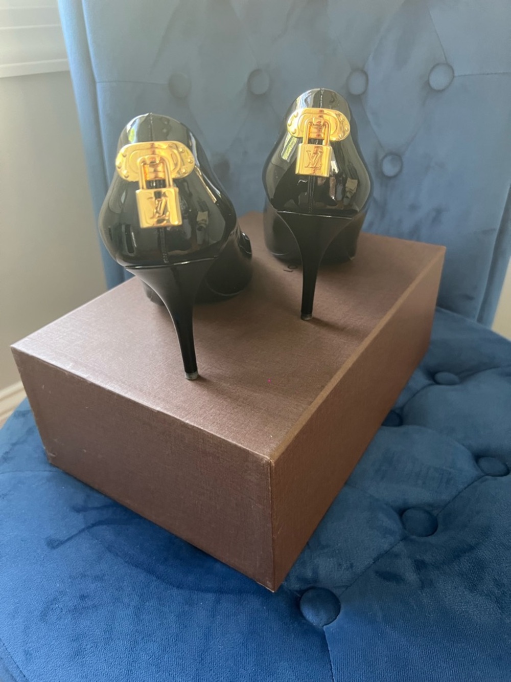 Louis Vuitton Black Patent Pumps with Gold Padlock Detail - Picture 4 of 7